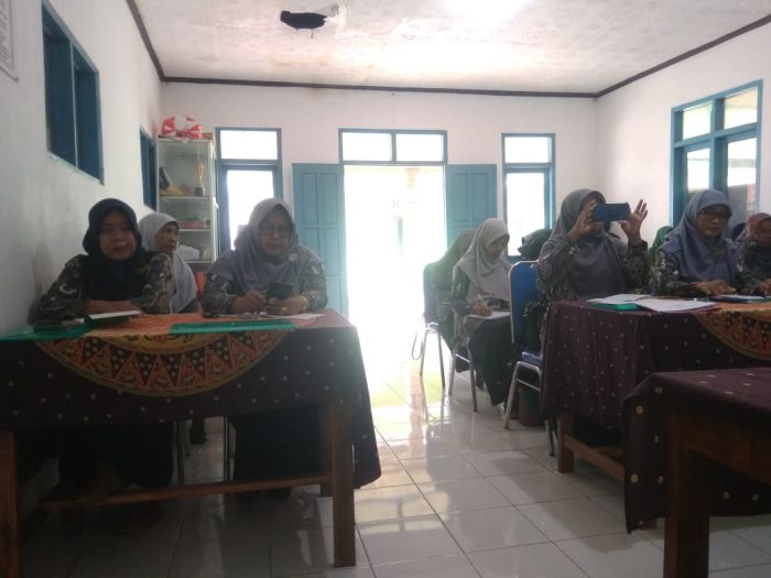 PELATIHAN KETANAHAN PANGAN BAGI PEREMPUAN ( TP PKK DESA ) 02